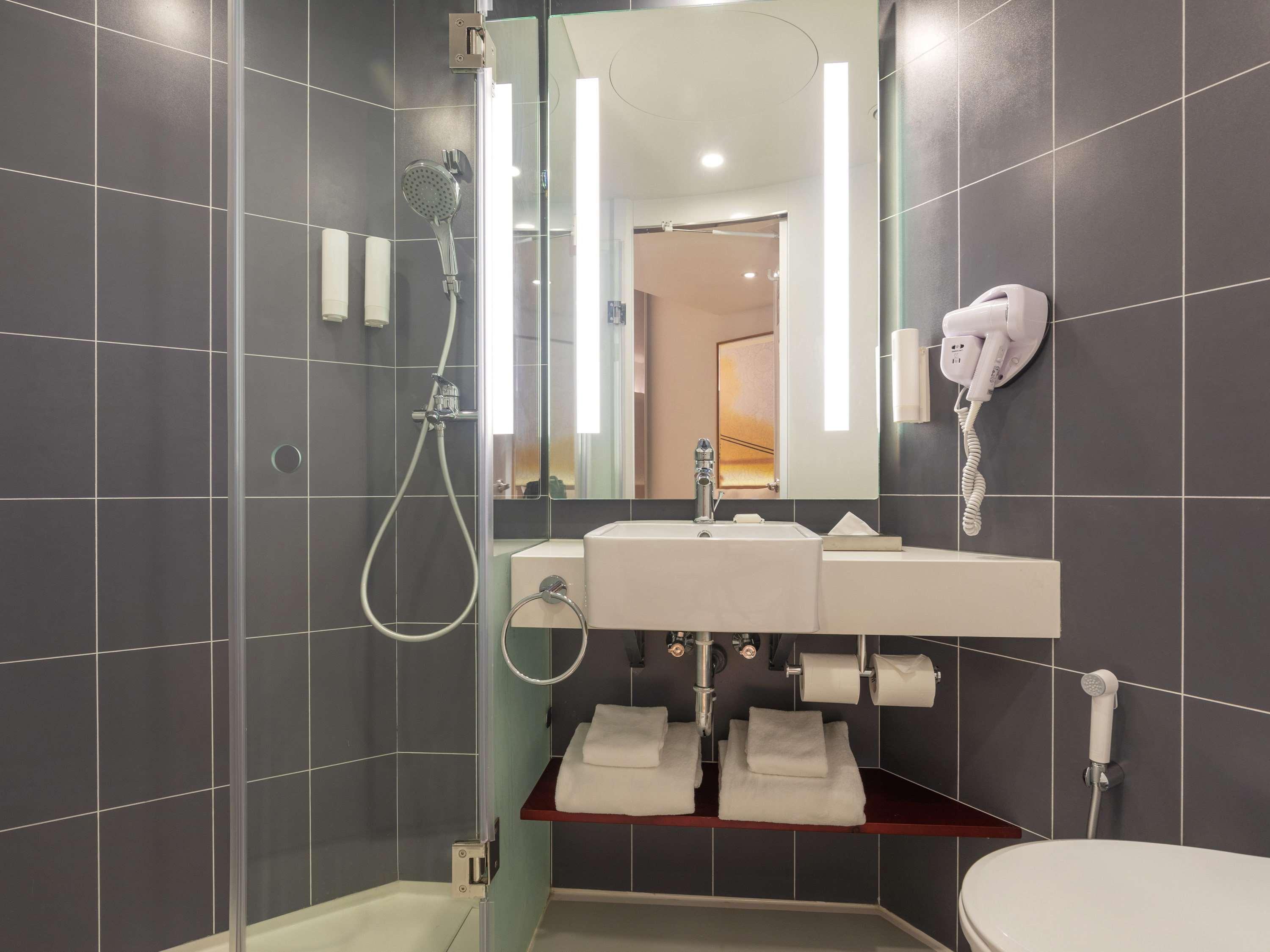 होटल Ibis Rajarhat - An Accor Brand 4*